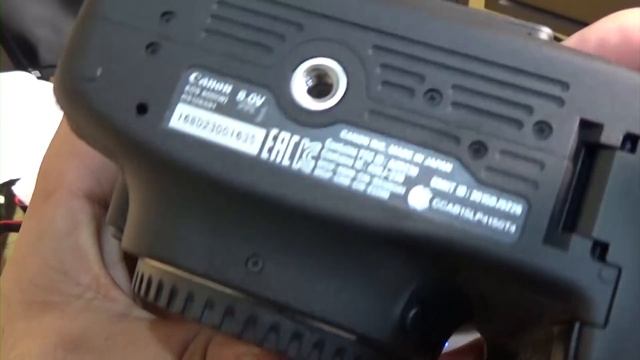 Canon 80D Review and Unboxing, Best DSLR Camera for YouTube Videos смотреть онлайн