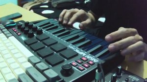 MAKING TRAP BEAT with MPC BEATS + AKAI MPK MINI MK3 | LIVE PERFORMANCE