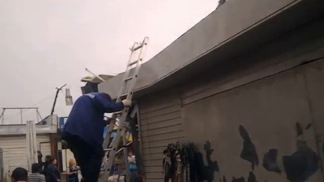 последствия урагана 13.06.2010 В москве .Юго-запад.3gp смотреть онлайн