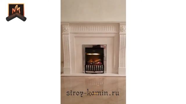 Мраморный портал в классическом стиле в квартиру с электрокамином Dimplex: изготовление, установка