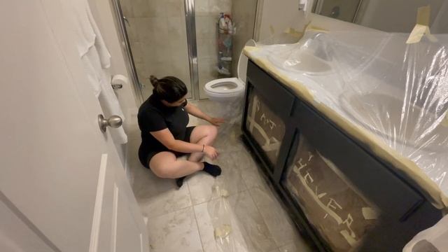 HOW WE PAINTED LAMINATE WITHOUT SANDING!! смотреть онлайн