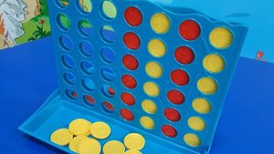 Обзор настольных игр. Пятнашки или "четыре в ряд"