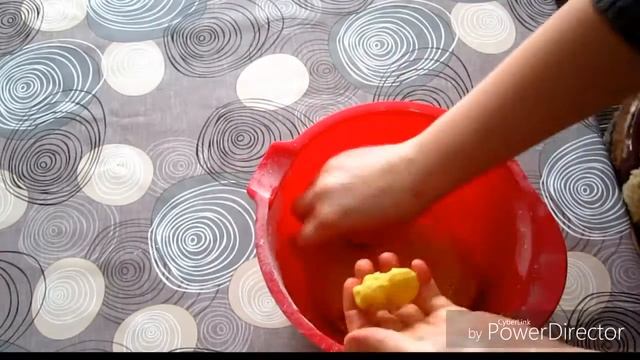 Постное песочное кукурузное печенье.