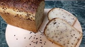 Хлеб с льняными семечками на закваске.