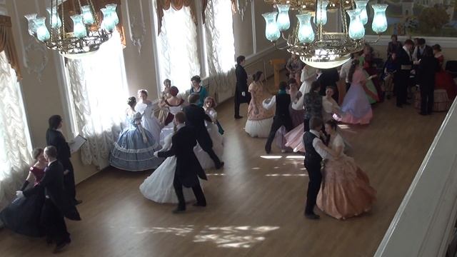 19 Вальсовый котильон смотреть онлайн