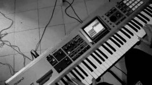 Exorcist Piano - Scary - Horror movie music