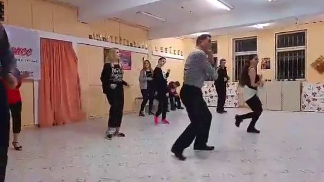 First lesson bachata sensual in Warda Dance Burgas смотреть онлайн