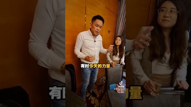 对的圈子可以改变你的人生‼️ 报名6小时【蓝海策略】课程 ➡️ http://bit.ly/3tW06gG #生意模式 #企业家 #adrianwee