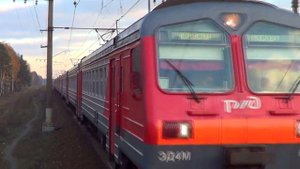 Электропоезд ЭД4М-0070, платформа 90 км