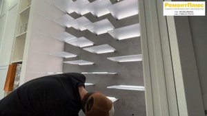 Стеклянные полки с подсветкой