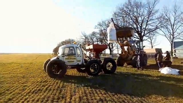 Подкормка озимой пшеницы . УЭСМ Роса смотреть онлайн