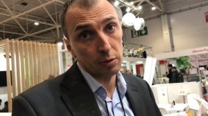 В чем отличие эмиторной капельной ленты от щелевой.