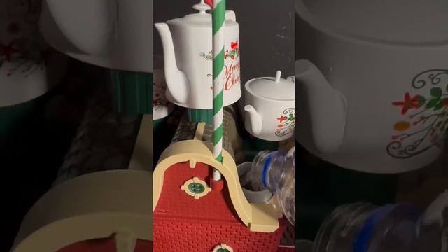 Unboxing the Spectacular LEMAX 2023 Tea With Mrs. Claus Sight & Sound (Christmas Village) смотреть онлайн