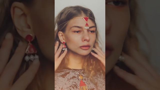 Комплек украшений с жемчугом "Золотой Петушок" смотреть онлайн