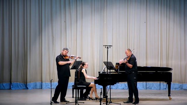 Клод Дебюсси. Фортепианное трио Соль мажор (Финал) смотреть онлайн