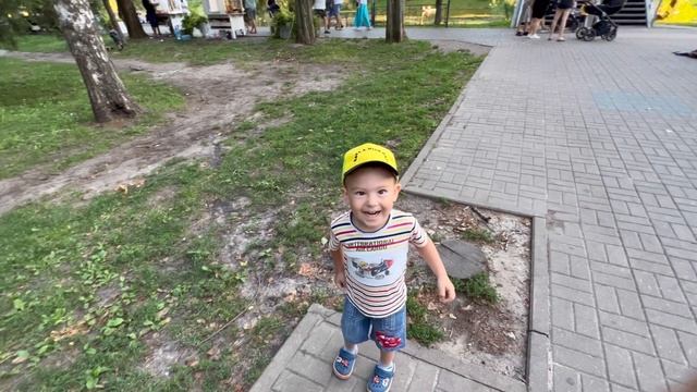Элегантная дискотека в парке 132/365 Вот такой я человек