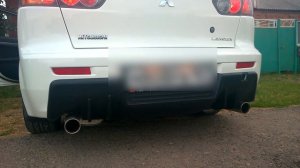 Раздвоенный выхлоп NEX с хромированными насадками на Mitsubishi Lancer X после 11го,рестайл