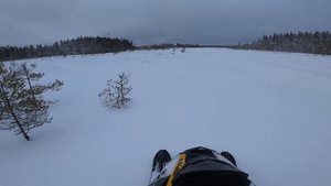 Ski-doo Tundra 600 EFI 2021 working hard on powder snow