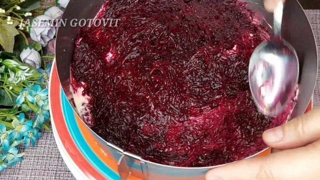 Салат «ГРАФ» серьезный конкурент «СЕЛЕДКЕ ПОД ШУБОЙ» Все кто пробовал потом выпрашивали рецепт. смотреть онлайн