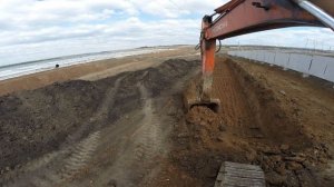 КАК ПРАВИЛЬНО КОПАТЬ ТРАНШЕЮ ЭКСКАВАТОРОМ HITACHI ZAXIS 330 ls. Видео урок