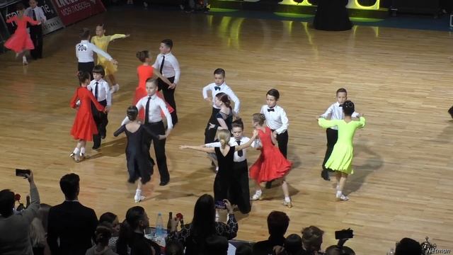 Танцуют дети до 10 лет. Школа танца (Шт класс) | Royal Ball 2021 (Минск, 30.01.2021) Бальные танцы смотреть онлайн