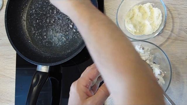 Сырники с изюмом смотреть онлайн