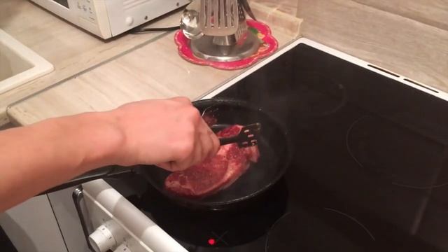 Как не нужно готовить стейк из мраморного мяса смотреть онлайн