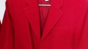 Мои  розовое и красное пальто в гардеробе