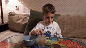 Опыт "Яйцо в соленой воде"
