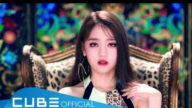 (G)I-DLE "HANN (ALONE)" MV