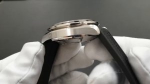 Omega Speedmaster Date 40мм