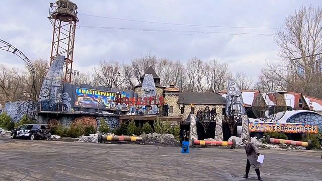 Гонки на выживание! шоу в парке Киноприключений