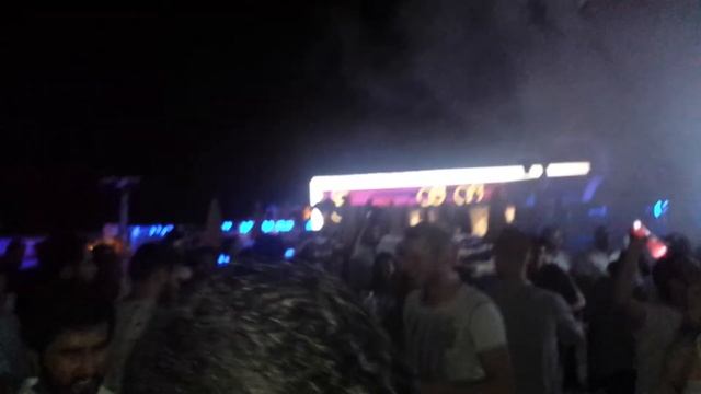 Dubai Nights - Zero Gravity смотреть онлайн