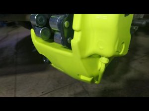 Toyota Camry sv43 суппорт  z18 установлен.