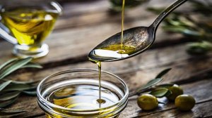 Avocado Oil vs. Olive Oil: Is One Healthier? | Which Is Better for You?