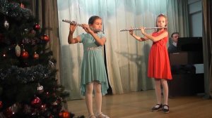Белорусская колыбельная обр.  К. Оспенникова исп.  Прохорова Мария(флейта) и Пирулина Кира(флейта)