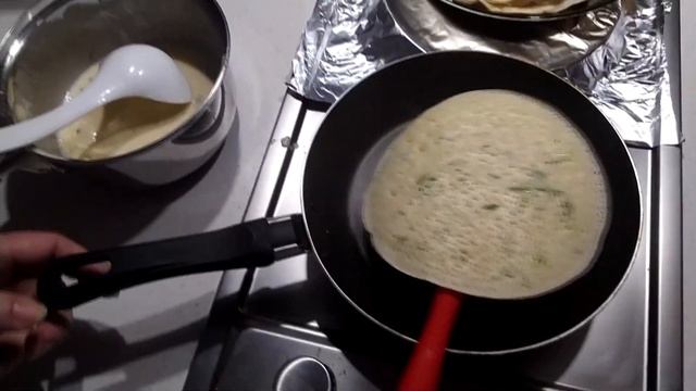 КАК БЫСТРО И ЛЕГКО ПРИГОТОВИТЬ ВКУСНЫЕ БЛИНЧИКИ С ЗЕЛЕНЫМ ЛУКОМ смотреть онлайн