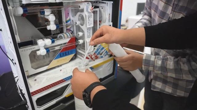 A $11000 ROG Gundam Gaming PC with Water-Cooling Build: I9-10900K / Z490 Gaming / RTX 3080 - Part B смотреть онлайн