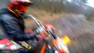 KTM 125 SX. Как не надо брать лужи