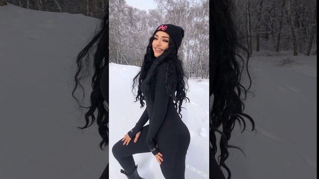 Любимые песни - Любовь пылает смотреть онлайн