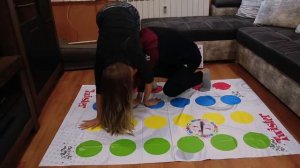 НАЙ-БОЛЕЗНЕНАТА ИГРА | ULTIMATE TWISTER CHALLENGE