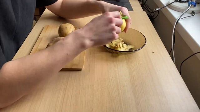 CДЕЛАЛ ПАЯЛЬНИК ИЗ КАРАНДАША ?! Проверка ЛАЙФХАКОВ смотреть онлайн