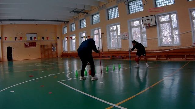 Баскетбол. Ведение мяча. Игра на реакцию. Упражнения для совершенствования элементов баскетбола.