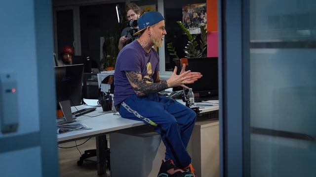 ВЫПЕЙ ВОДУ ИЗ УНИТАЗА ЧТОБЫ ВЫЖИТЬ! ИГРЫ ГАБАРА 3 СЕЗОН! ДИКИЙ ЧЕЛЛЕНДЖ! смотреть онлайн