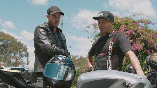 Riders react to the Forcite MK1 Smart Helmet - Demo Day смотреть онлайн