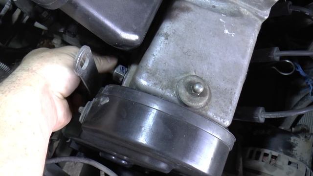 Как заменить датчик аварийного давления масла на Калине?/Просто! смотреть онлайн