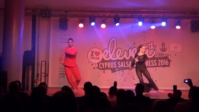 Andrea Machallekidou & Kostas Giannakou - Contemporary / Samba Show at 11th Cyprus Salsa Congress смотреть онлайн