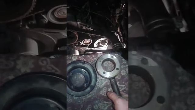 Как снять шкив коленвала на митсубиси паджеро 2.5 смотреть онлайн