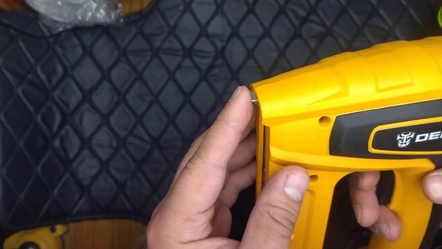 Обзор электрического степлера DEKO DKET01 смотреть онлайн