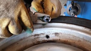 Как заменить вентиль "сосок" не рабирая колесо